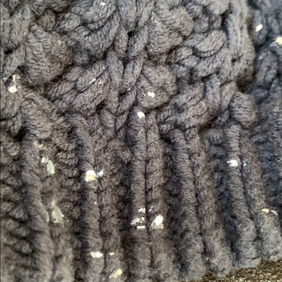 Gray & Silver Speckled GAP Knit Beanie Hat - Picture 4 of 4